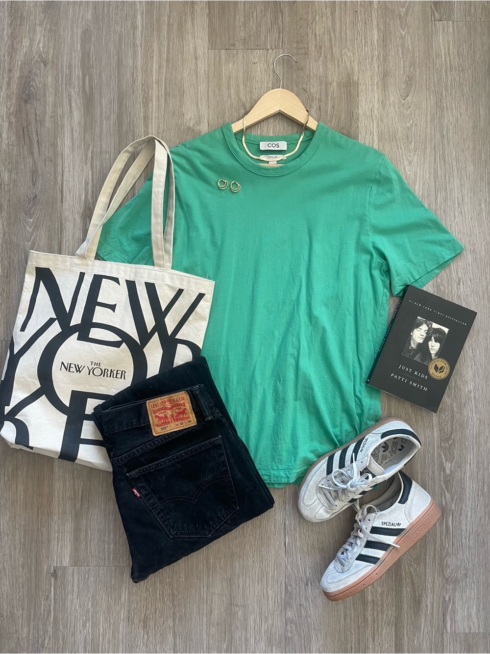 COS Green 100% Cotton Crewneck T-Shirt Medium Minimalist Short Sleeve Tee